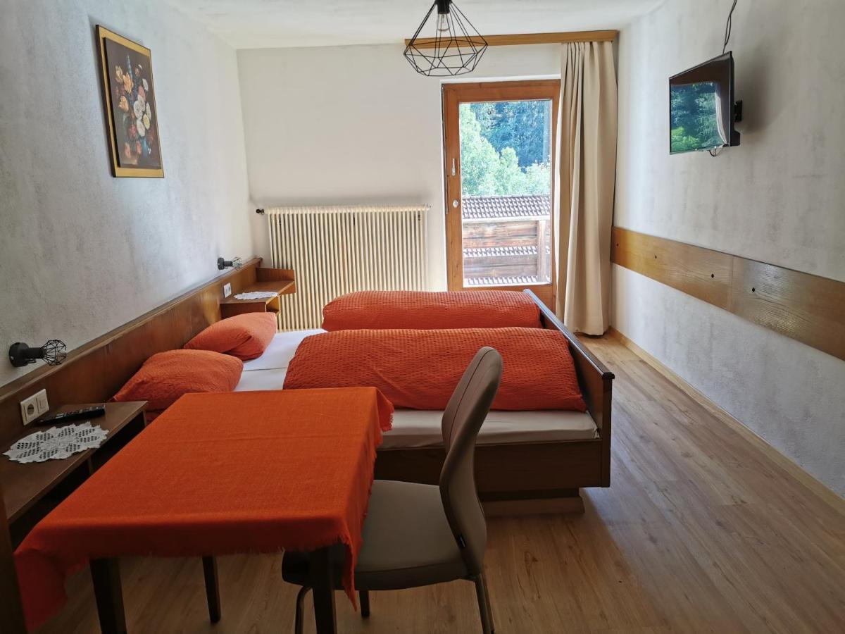 Gasthof Zum Loewen Landeck Exterior foto